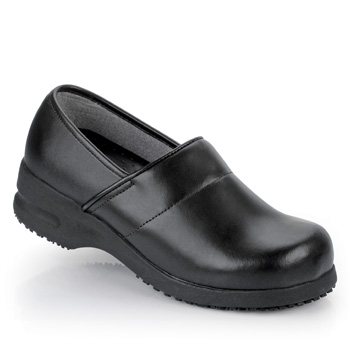 An ergonomic European design gets updated for comfort and safety. Famous in the kitchen and beyond this water-resistant full grain leather clog is made with our shock-absorbing SFC Mighty Grip outsole for incredible stability. The lightweight flexible midsole and cushioned insoles provide hours of comfort while the steel shank adds support to keep you safe on your feet from morning to night. The rubber heel measures 1¼". Shoes For Crews - Euro Clog - Black / Men’s No Slip Clogs