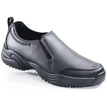 This sturdy lightweight slip-on fits like a favorite sneaker.Keep your mind off your feet in this clean casual style made with water-resistant full grain leather. Our patented SFC Mighty Grip outsole provides fierce gripping power that keeps your feet firmly planted. Elastic goring makes for a great fit and removable cushioned insoles provide additional comfort. Shoes For Crews - Predator - Black / Men’s No Slip Casual Shoes