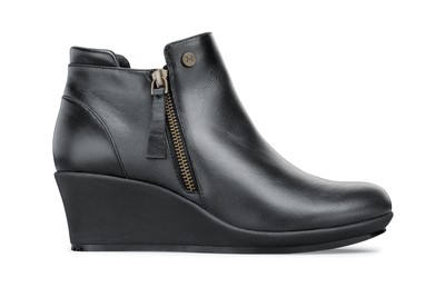 MOZO - Lola - Women's - Black Wedge Heel Non-Slip Work Shoes - Shoes For Crews - Canada
