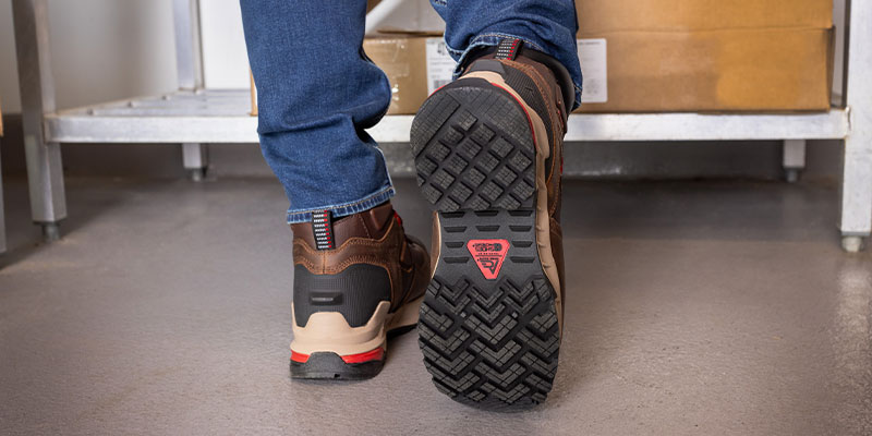 Work Shoes That Last: Comfort & Durability with 4HD Soles 