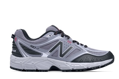 nb slip resistant shoes