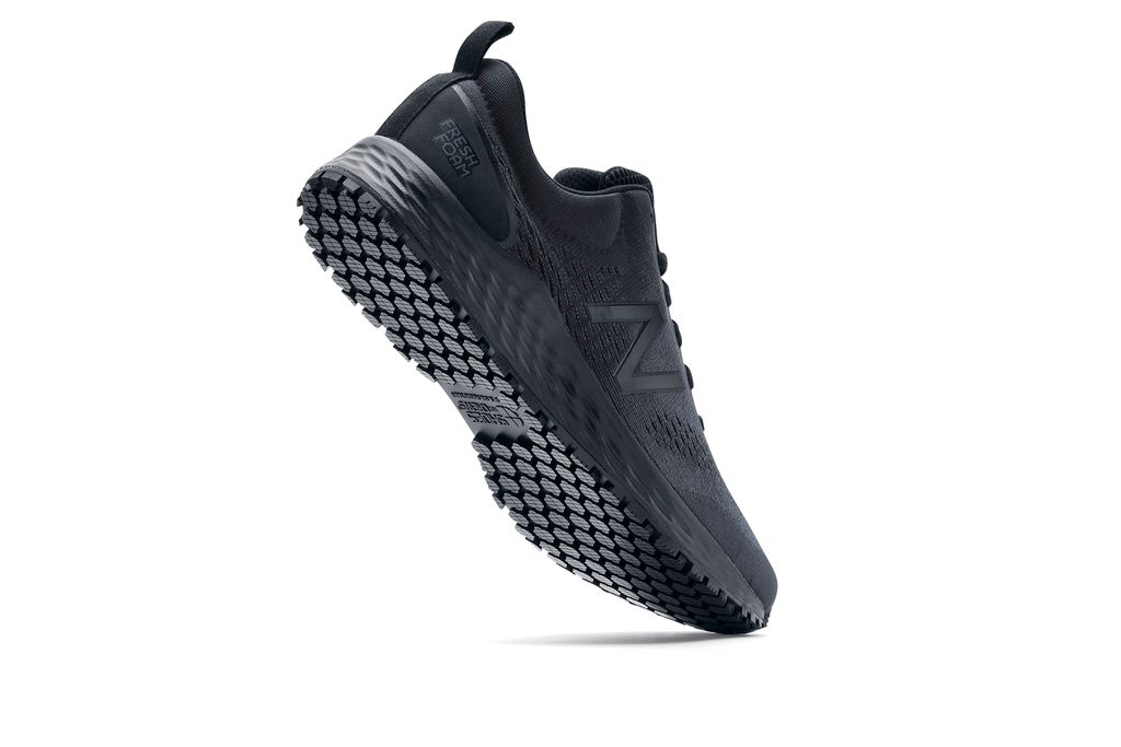 New Balance Arishi V3: Men's Black Slip-Resistant Shoes