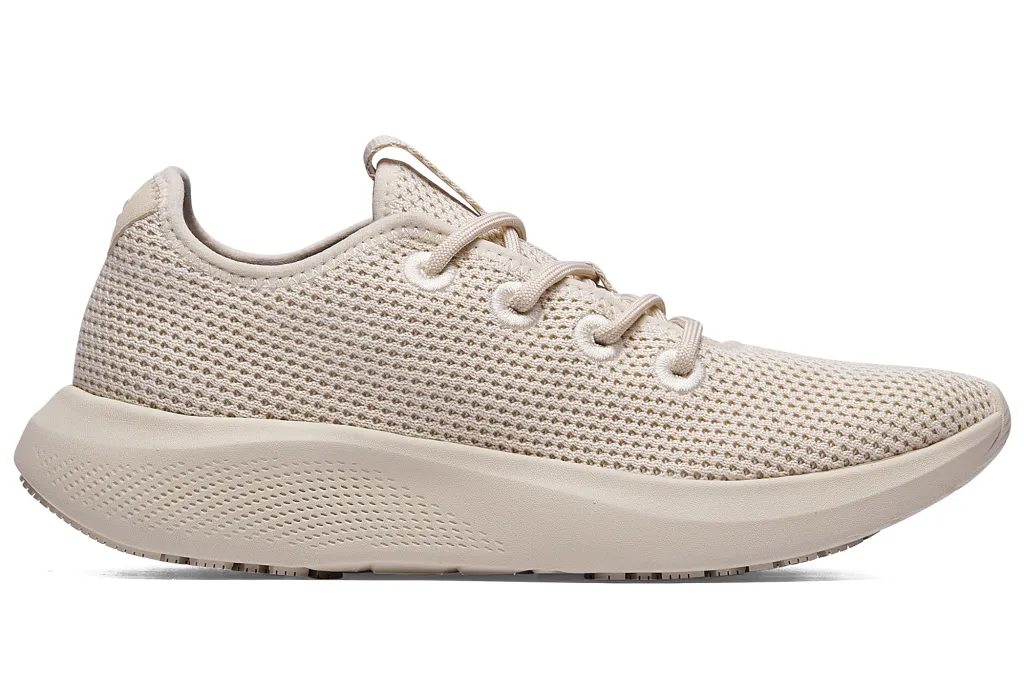 Lila Breez Beige Non-Slip Work Shoes for Women in Healthcare