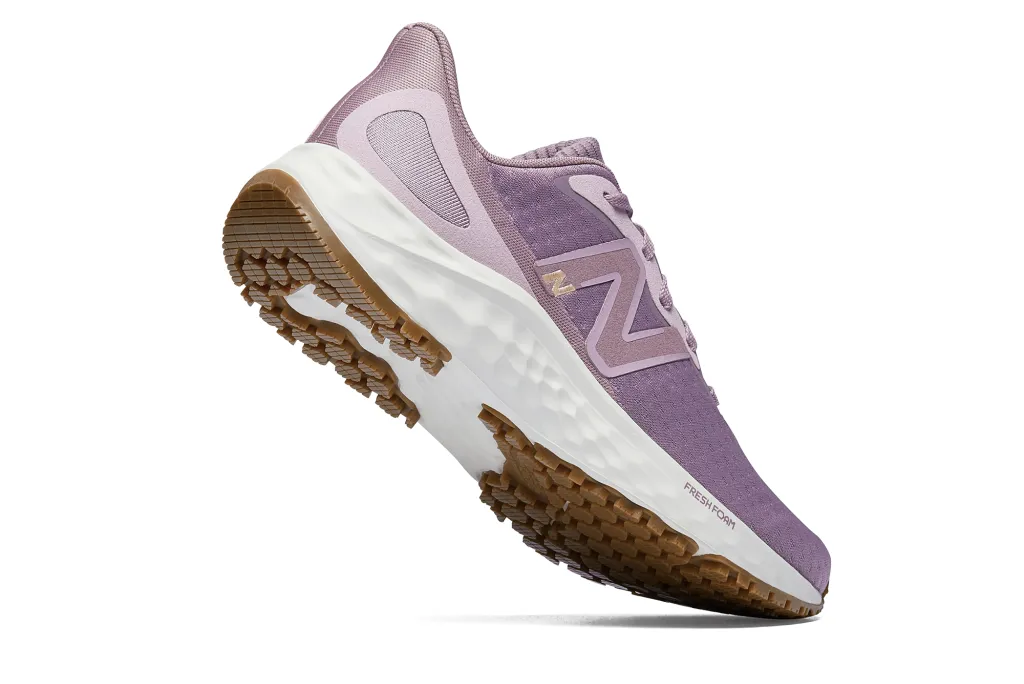 Aris  New Balance Arishi v4 Women's Lilac Slip-Resistant Shoes