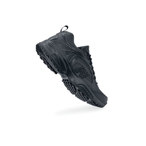 new balance 623v3 slip resistant