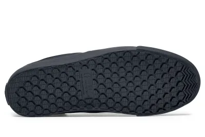 Ollie II - Leather bottom view