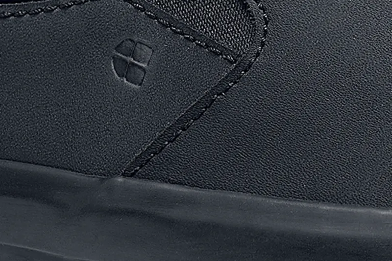 Ollie II - Leather detail view