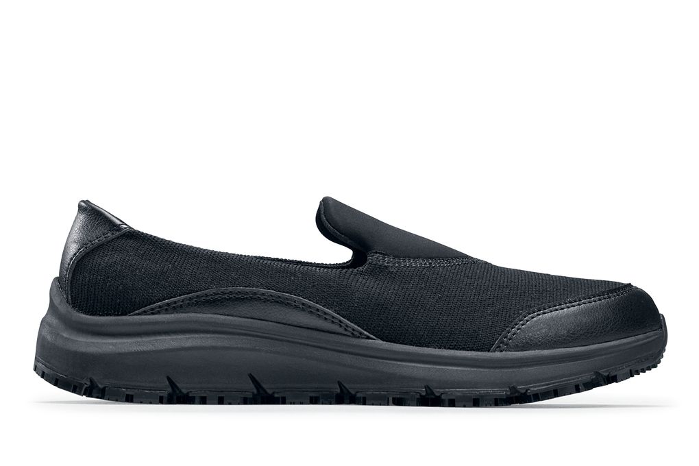 best lightweight slip resistant shoes