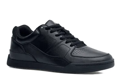 Street Casual three-quarter view