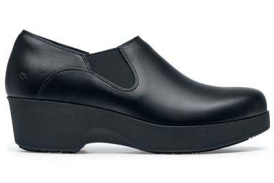Slip Resistant Shoes for Restaurant Food Service Workers SFC Shoes For Crews Canada