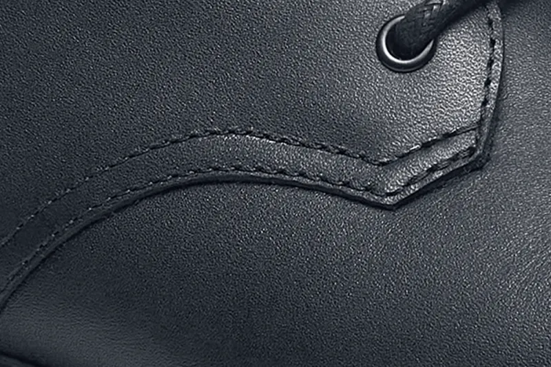 MOZO Minetta Oxford detail view
