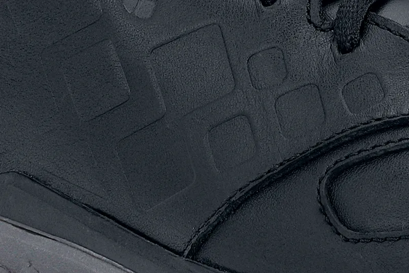 Bridgetown - Aluminum Toe detail view