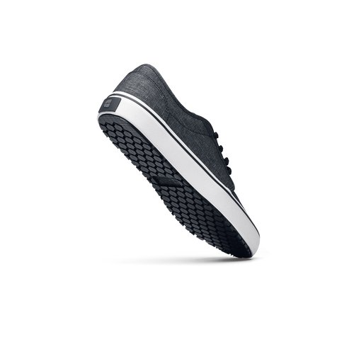 low top chuck taylors white
