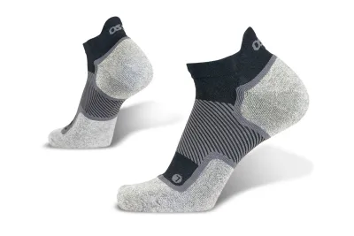 OS1st Wide Wellness Performance Socks (1 pair) right view