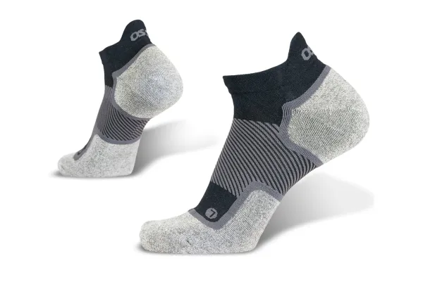 OS1st Wide Wellness Performance Socks (1 pair) right view