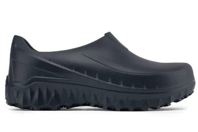 Bloodstone: Men's Black Slip-Resistant Work Clogs | Shoes For Crews