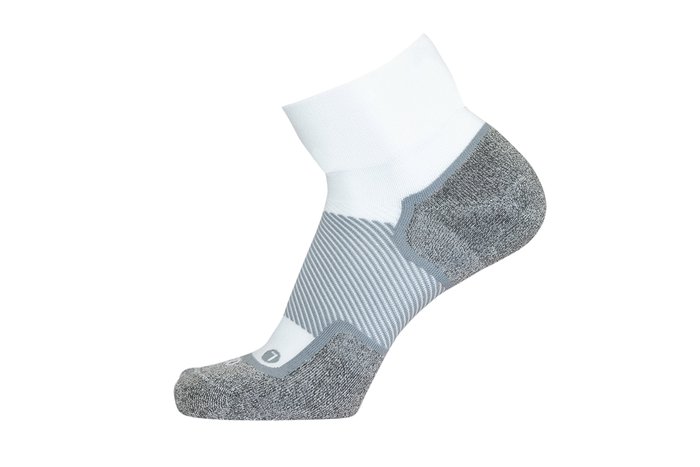 S8202 threequarter view