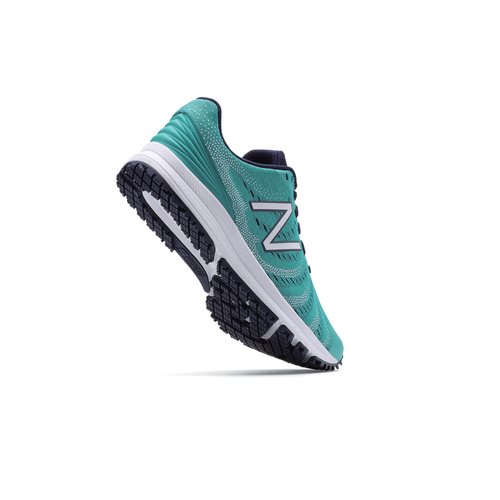 new balance rush v3 slip resistant