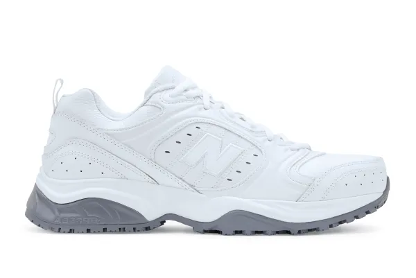 New Balance 623 v3
